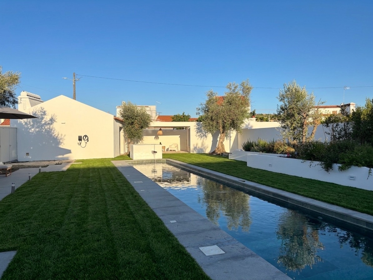 Conclusão da Piscina, Jardim e Pinturas